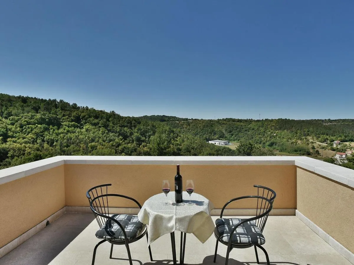 Charming Holiday Home In Pazin With Private Pool