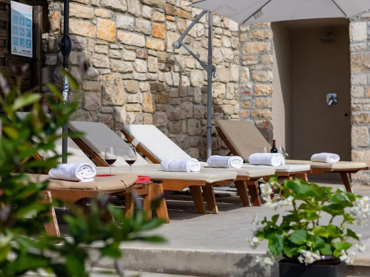 Charming Holiday Home In Pazin With Private Pool 크로아티아