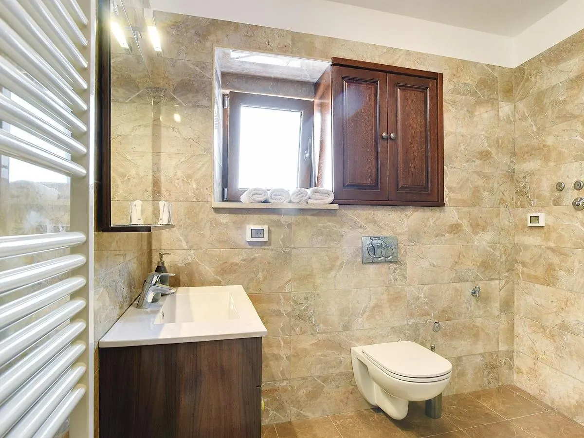 Charming Holiday Home In Pazin With Private Pool