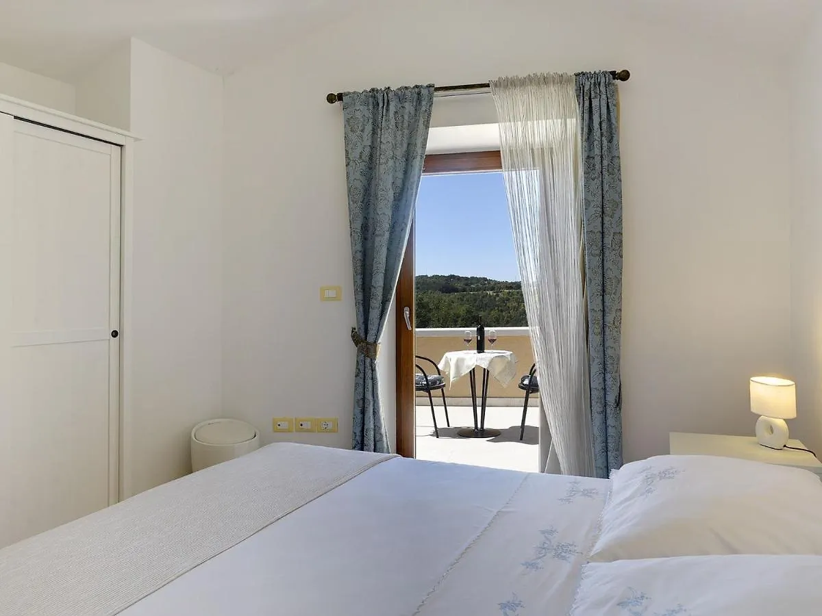 Charming Holiday Home In Pazin With Private Pool 0*,
